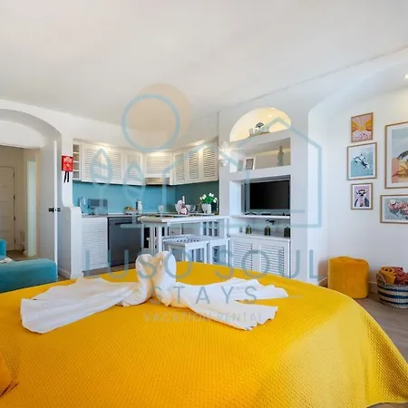 New! Perfect With Swimming Pool Apartamento