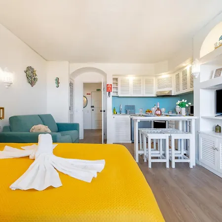 New! Perfect With Swimming Pool Appartement *