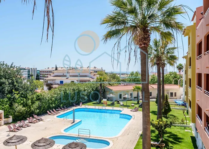 New! Perfect With Swimming Pool 아파트 *