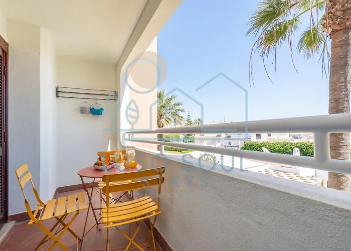 New! Perfect With Swimming Pool 아파트