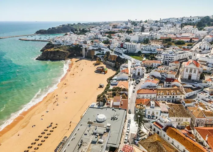 New! Perfect With Swimming Pool 알부페이라