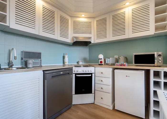 New! Perfect With Swimming Pool 알부페이라